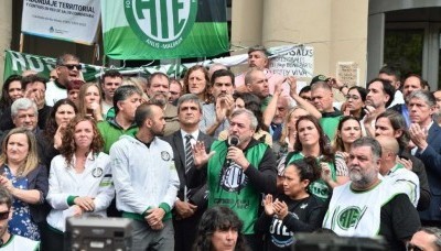 La Justicia suspendió la eliminación del Día del Trabajador Estatal